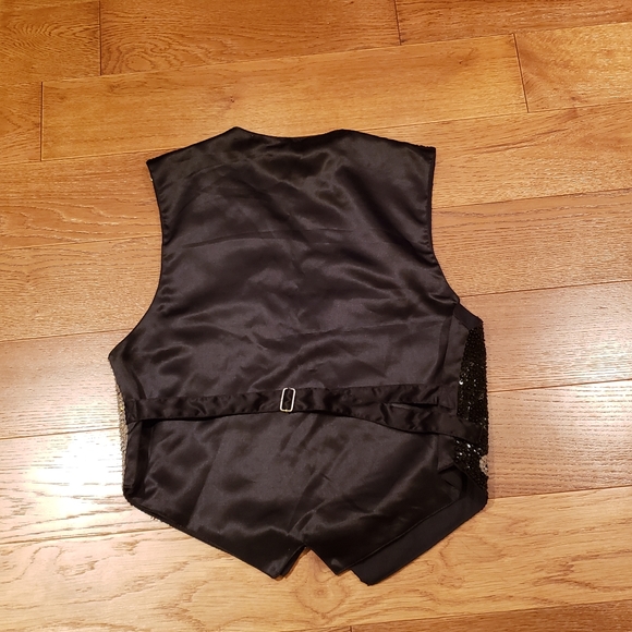 Musical Notes Sequin Vest - Picture 2 of 6